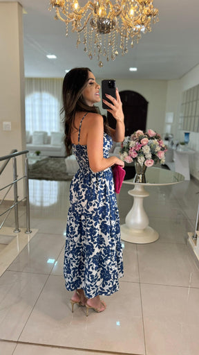 Vestido Flora – Charme e Delicadeza em Cada Detalhe