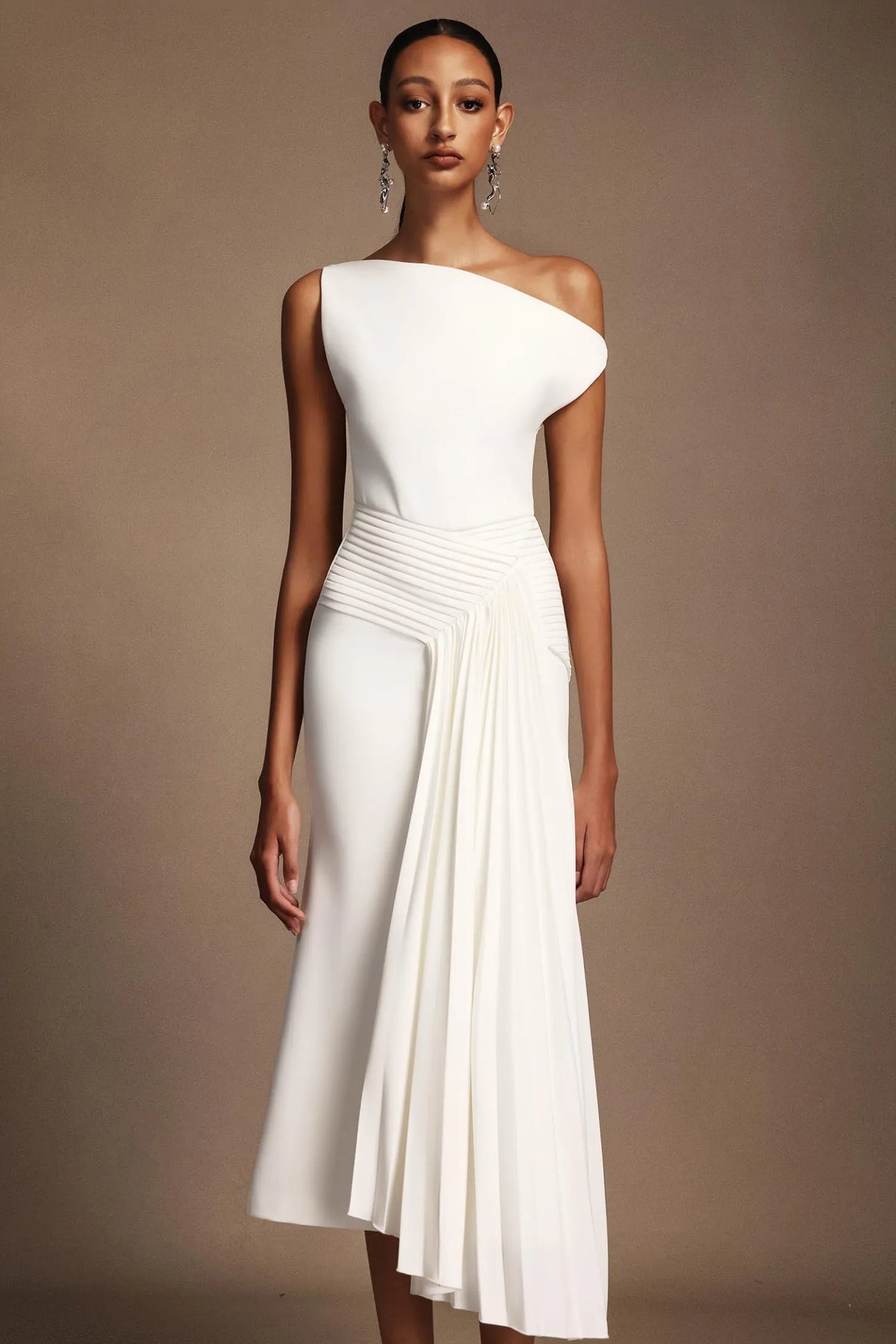 Paulina Oblique Shoulder Sleeveless Folds Midi Dress