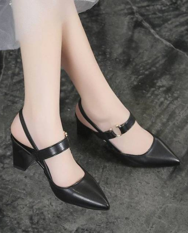 Scarpin de Couro Mallah - Salto Bloco Confortável (Promoção Queima de Inverno)